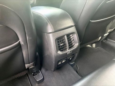 Used 2021 Jeep Cherokee Limited AWD/4WD image 13
