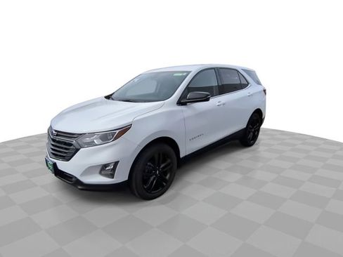 Used 2020 Chevrolet Equinox LT w/ Sport Edition image 4