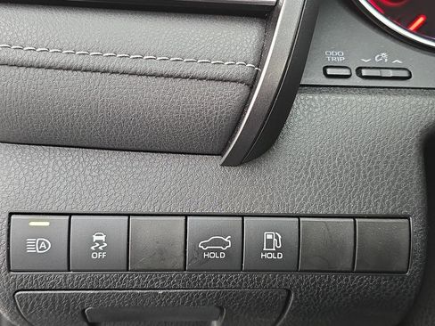 Used 2020 Toyota Camry XSE image 24