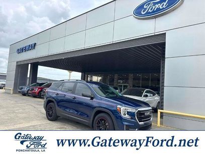 Used 2022 GMC Terrain SLE w/ Driver Convenience Package
