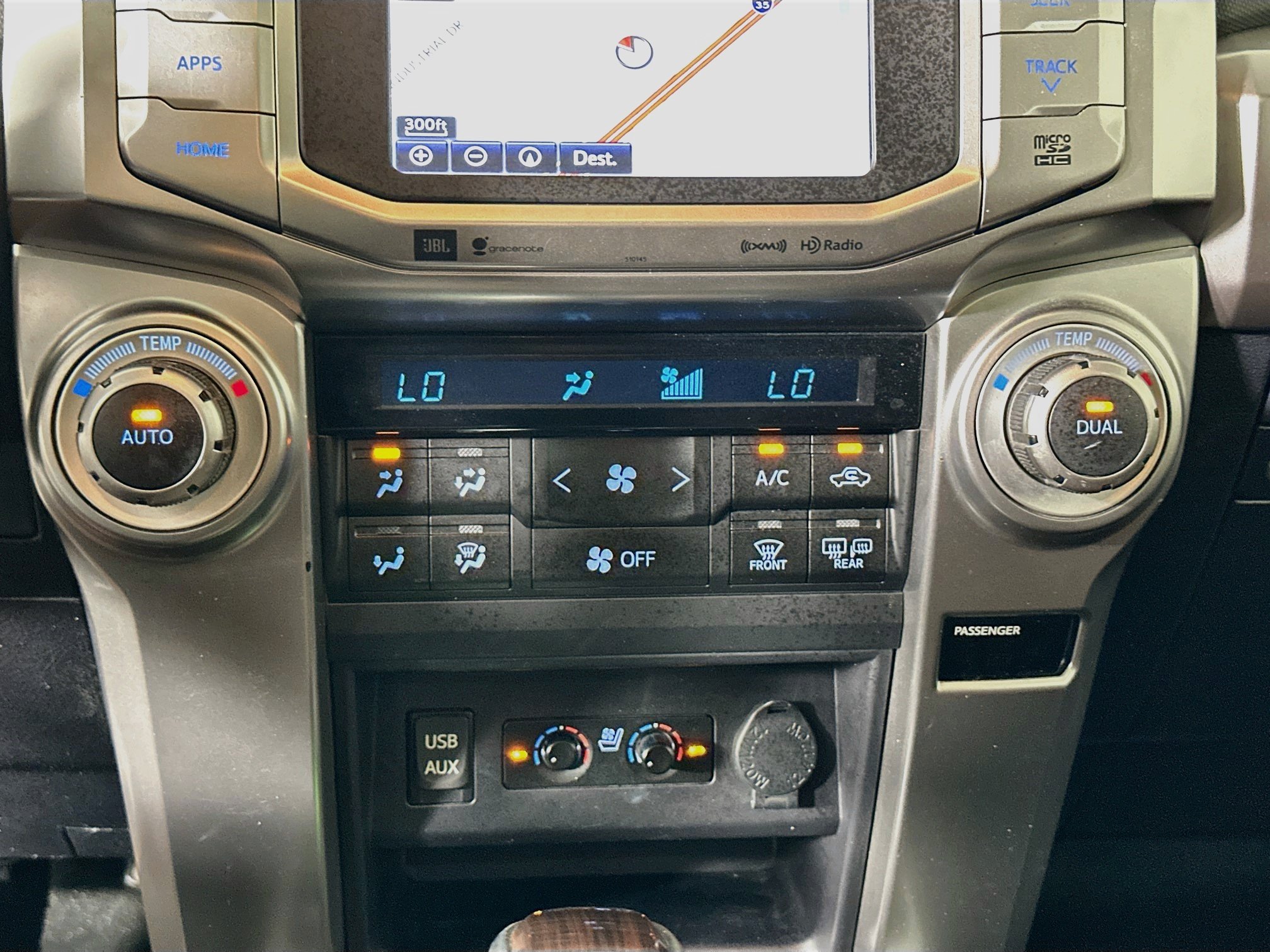 Used 2018 Toyota 4Runner Limited AWD/4WD image 23