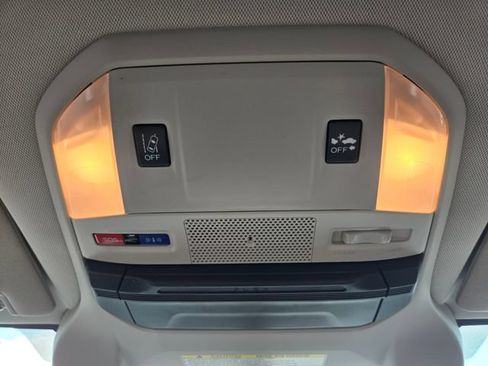 Used 2022 Subaru Ascent Limited AWD/4WD image 26