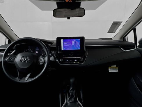 Used 2025 Toyota Corolla LE FWD image 29