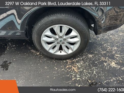 Used 2011 Land Rover LR2 HSE AWD/4WD image 17