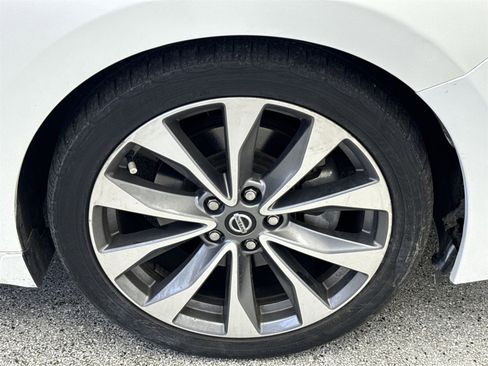 Used 2021 Nissan Maxima Platinum w/ Sport Mat Group image 45