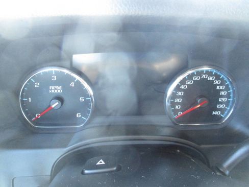 Used 2017 Chevrolet Suburban LT image 22