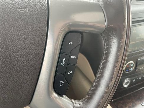 Used 2011 GMC Sierra 3500 Denali image 17