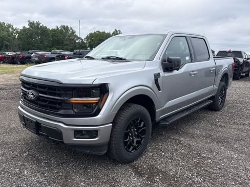 Used 2024 Ford F150 XLT w/ XLT Black Appearance Package AWD/4WD image 2