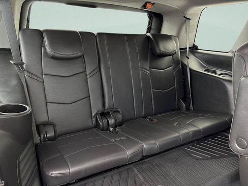 Used 2020 Cadillac Escalade Luxury AWD/4WD image 30