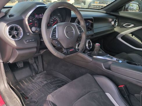 Certified 2021 Chevrolet Camaro SS RWD image 16