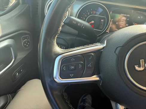 Certified 2020 Jeep Wrangler Unlimited Sahara image 19