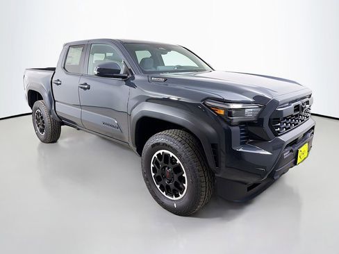 New 2026 Toyota Tacoma TRD Off-Road AWD/4WD image 3