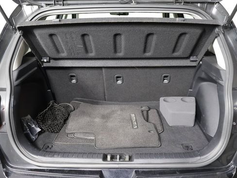 Used 2023 Hyundai Venue SEL w/ Cargo Package image 13