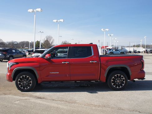 Used 2024 Toyota Tundra Limited image 13