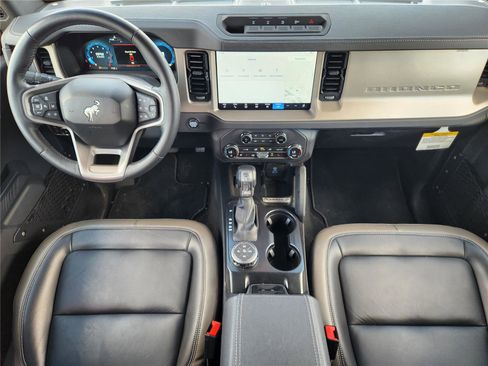 New 2025 Ford Bronco Outer Banks w/ Sasquatch Package AWD/4WD image 20