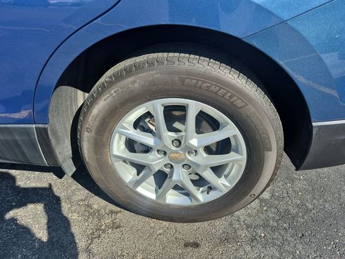 Certified 2024 Chevrolet Equinox LT FWD image 34