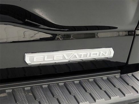 Used 2023 GMC Sierra 1500 Elevation image 29