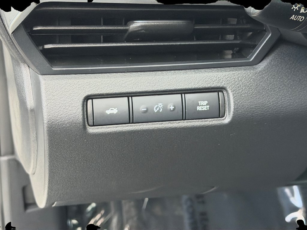 Used 2025 Nissan Altima 2.5 SR AWD/4WD image 31