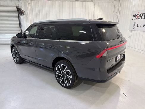 New 2026 Lincoln Navigator Black Label image 25