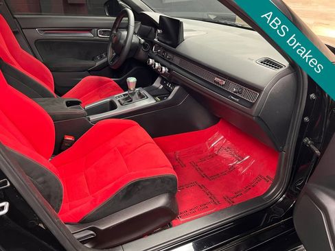 Used 2024 Honda Civic Type R image 7