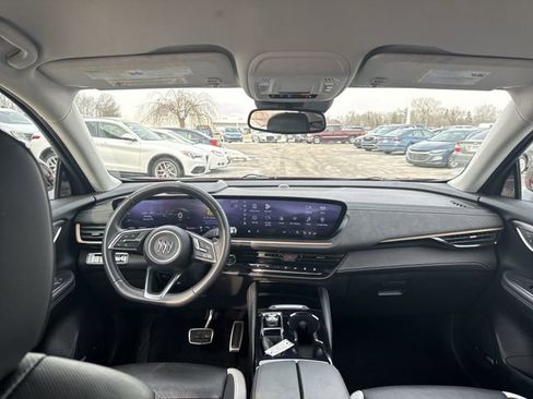 Used 2025 Buick Envision Sport Touring AWD/4WD image 20