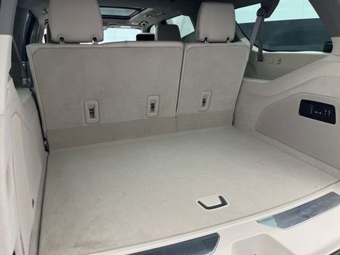 Used 2024 Cadillac Escalade ESV Sport Platinum image 22