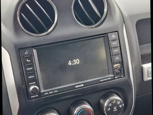 Used 2016 Jeep Compass High Altitude FWD image 12