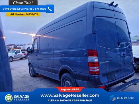 Used 2018 Mercedes-Benz Sprinter 2500 image 3
