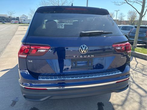 Used 2022 Volkswagen Tiguan SE AWD/4WD image 6