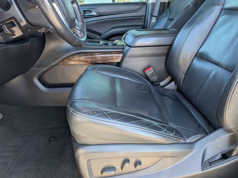 Used 2018 Chevrolet Tahoe LT image 15