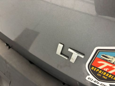 Used 2019 Chevrolet Traverse LT FWD image 53