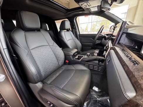Certified 2025 Toyota Tacoma Limited AWD/4WD image 53