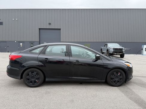Used 2016 Ford Focus S FWD image 2