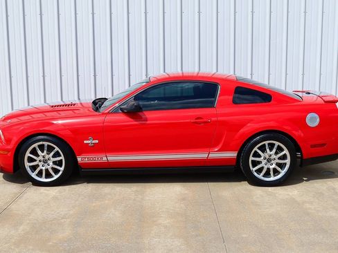 Used 2009 Ford Mustang Shelby GT500 RWD image 2