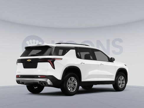 New 2026 Chevrolet Traverse LT w/ Midnight/Sport Edition AWD/4WD image 4