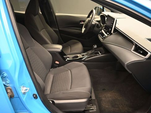 Used 2021 Toyota Corolla SE w/ SE Preferred Package image 35