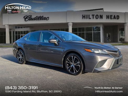 Used 2019 Toyota Camry SE image 1