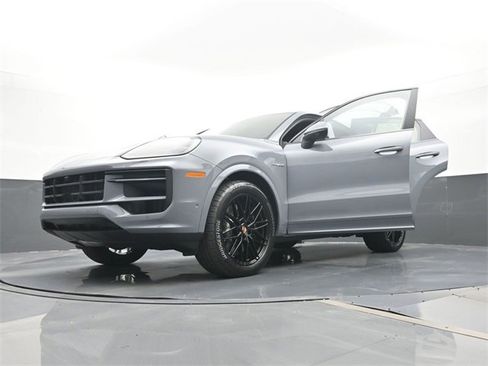 New 2026 Porsche Cayenne E-Hybrid Coupe image 31