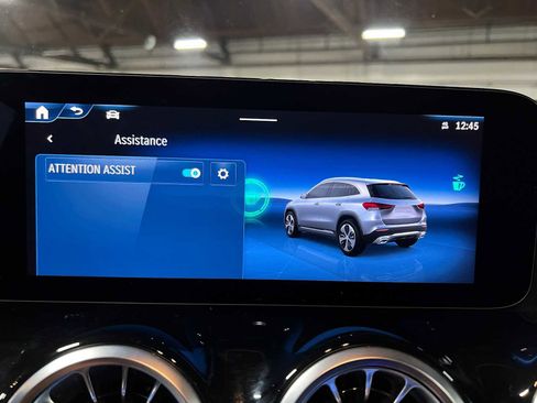 Certified 2025 Mercedes-Benz GLA 250 4MATIC image 32