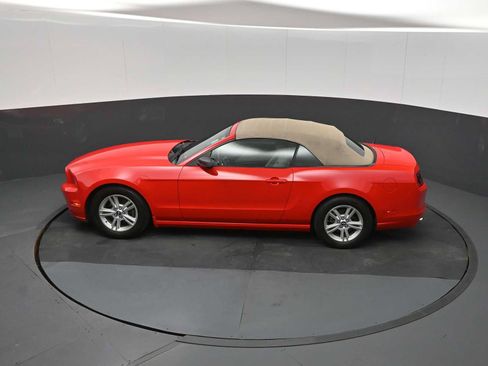 Used 2014 Ford Mustang Convertible w/ Equipment Group 102A RWD image 33