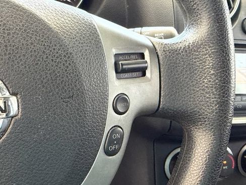 Used 2011 Nissan Rogue SV FWD image 20