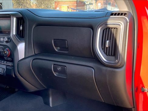 Used 2019 Chevrolet Silverado 1500 LT w/ All-Star Edition image 17