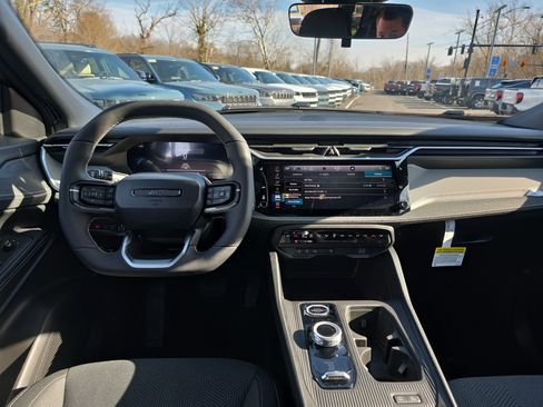 New 2026 Jeep Cherokee Laredo AWD/4WD image 14