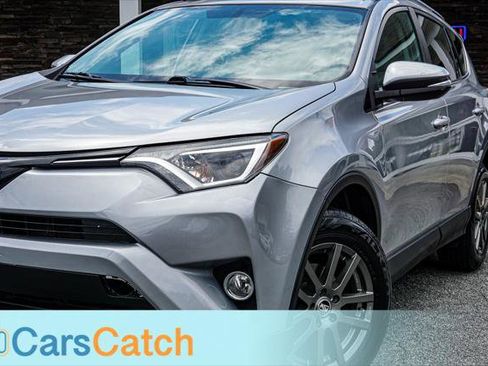 Used 2016 Toyota RAV4 XLE FWD image 6