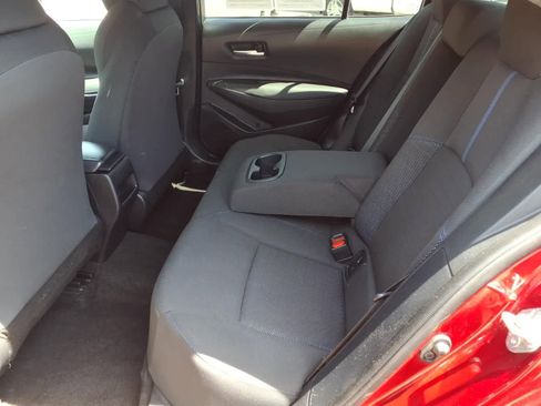 Used 2022 Toyota Corolla SE FWD image 9