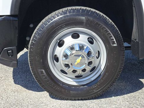 Used 2025 Chevrolet Silverado 3500 W/T w/ WT Convenience Package AWD/4WD image 12