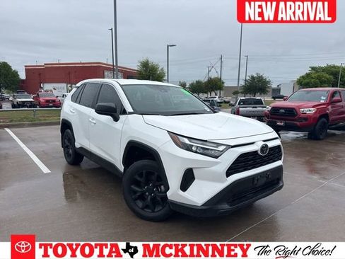 Used 2024 Toyota RAV4 LE image 1