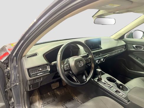 Used 2024 Honda Civic EX image 9