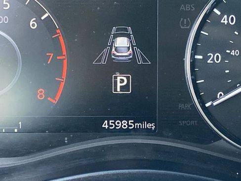 Used 2021 Nissan Kicks SR w/ SR Premium Package image 8