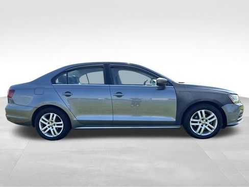 Used 2017 Volkswagen Jetta S FWD image 6